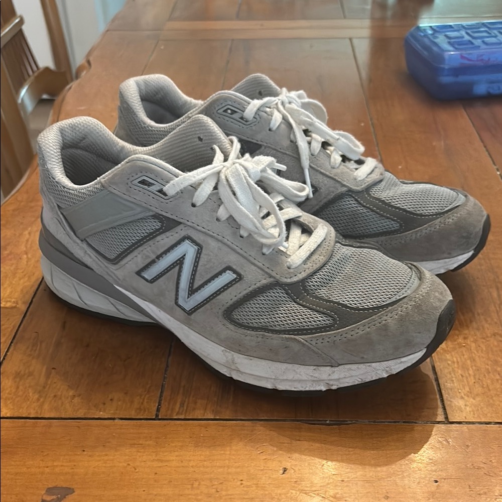 New Balance 990 V5 Grey